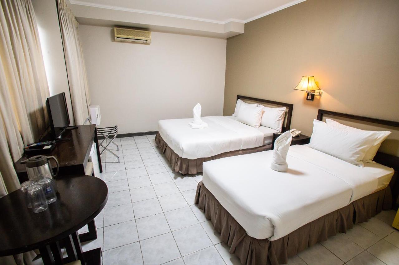 Northwest Inn Bacolod Eksteriør billede